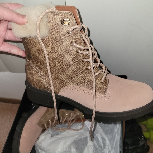 Unworn Dusty Rose Coach Booties size 9 - Picture 3 of 7